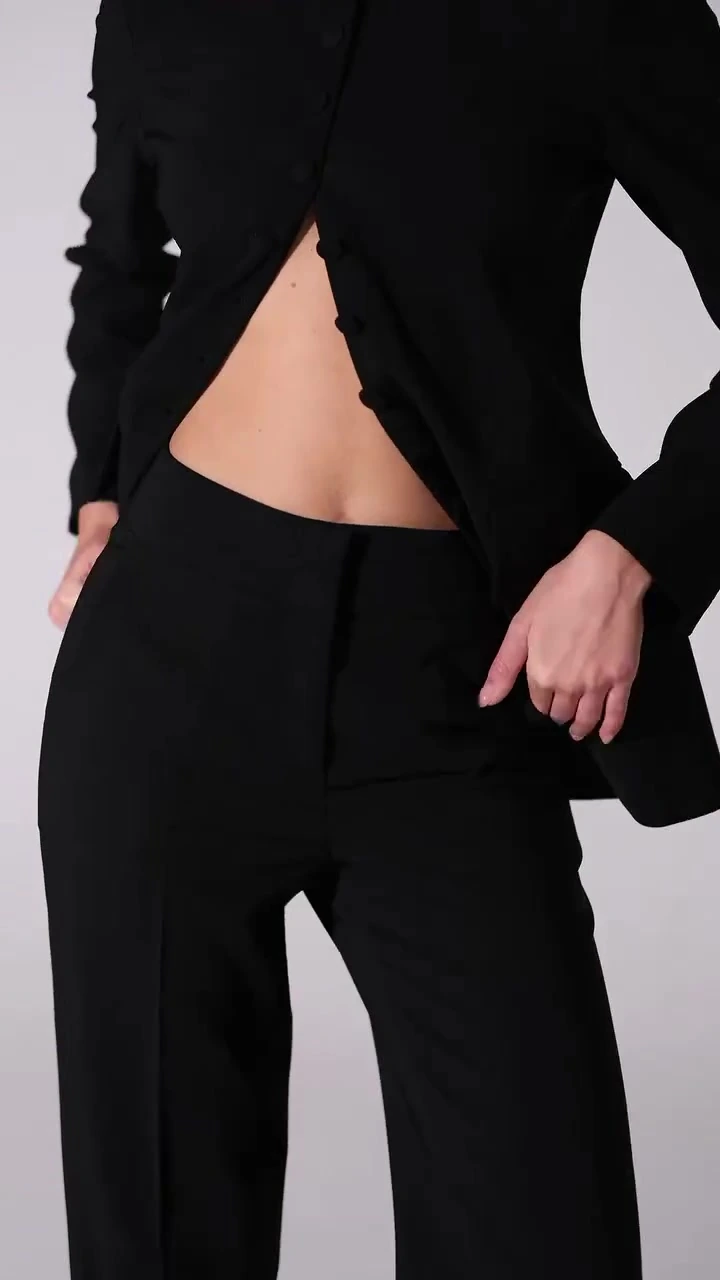 Black tailoring, hard shadow