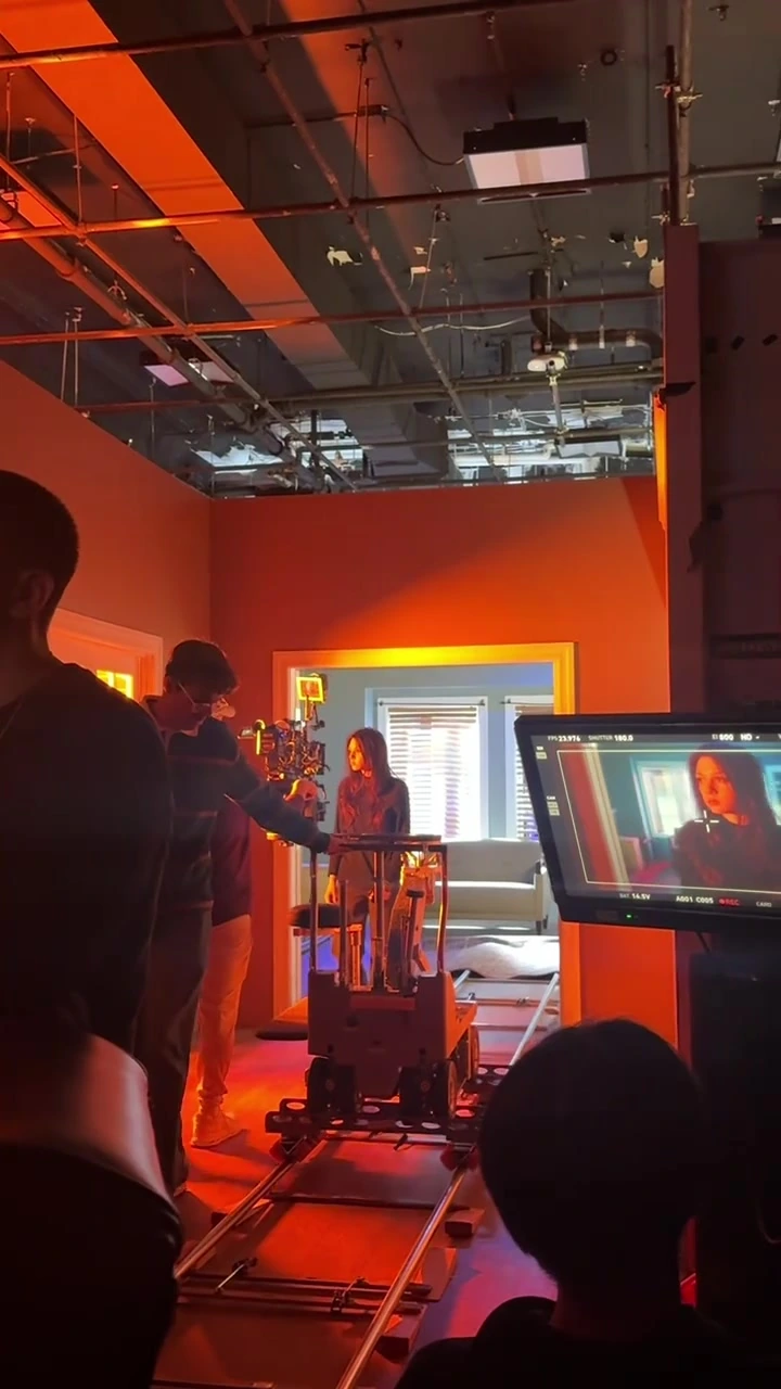 Monitor village, warm set
