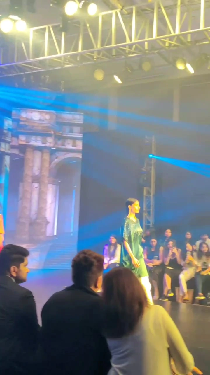 Show finale under wash lighting